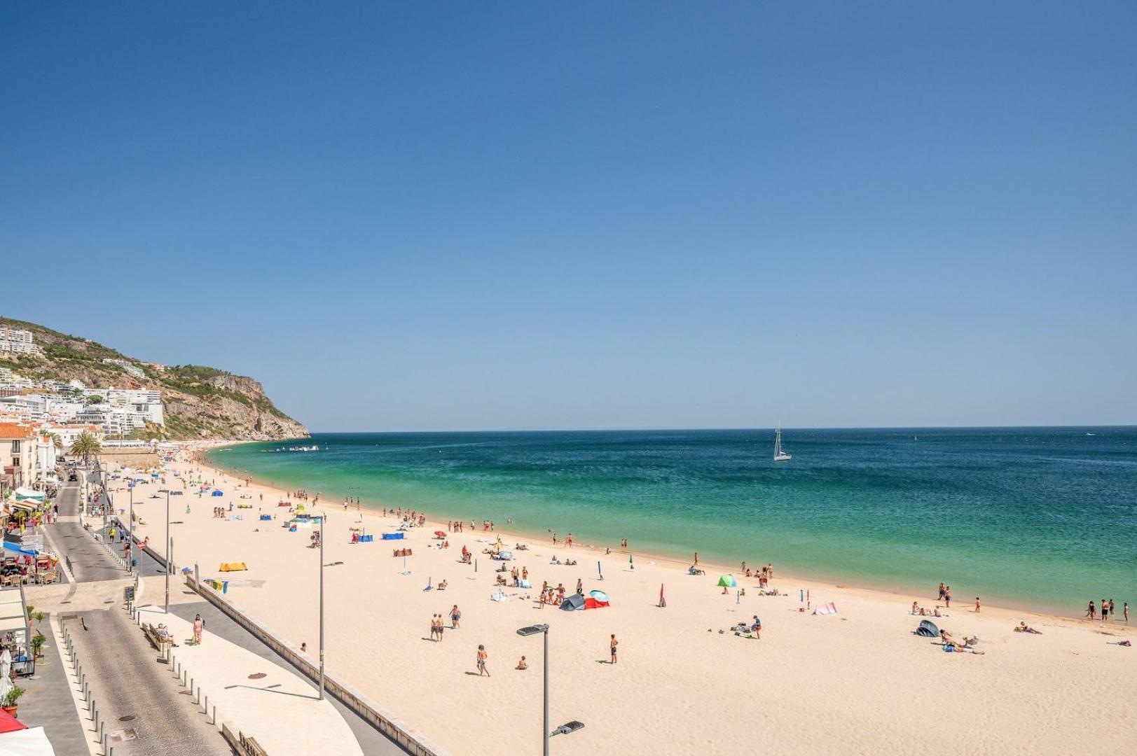 Guestready - Beachfront Naufrago'S Retreat 2 Sesimbra Exteriér fotografie